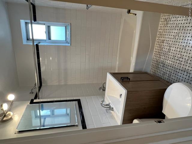 64-74 Saunders Street 4b Property Photo 14