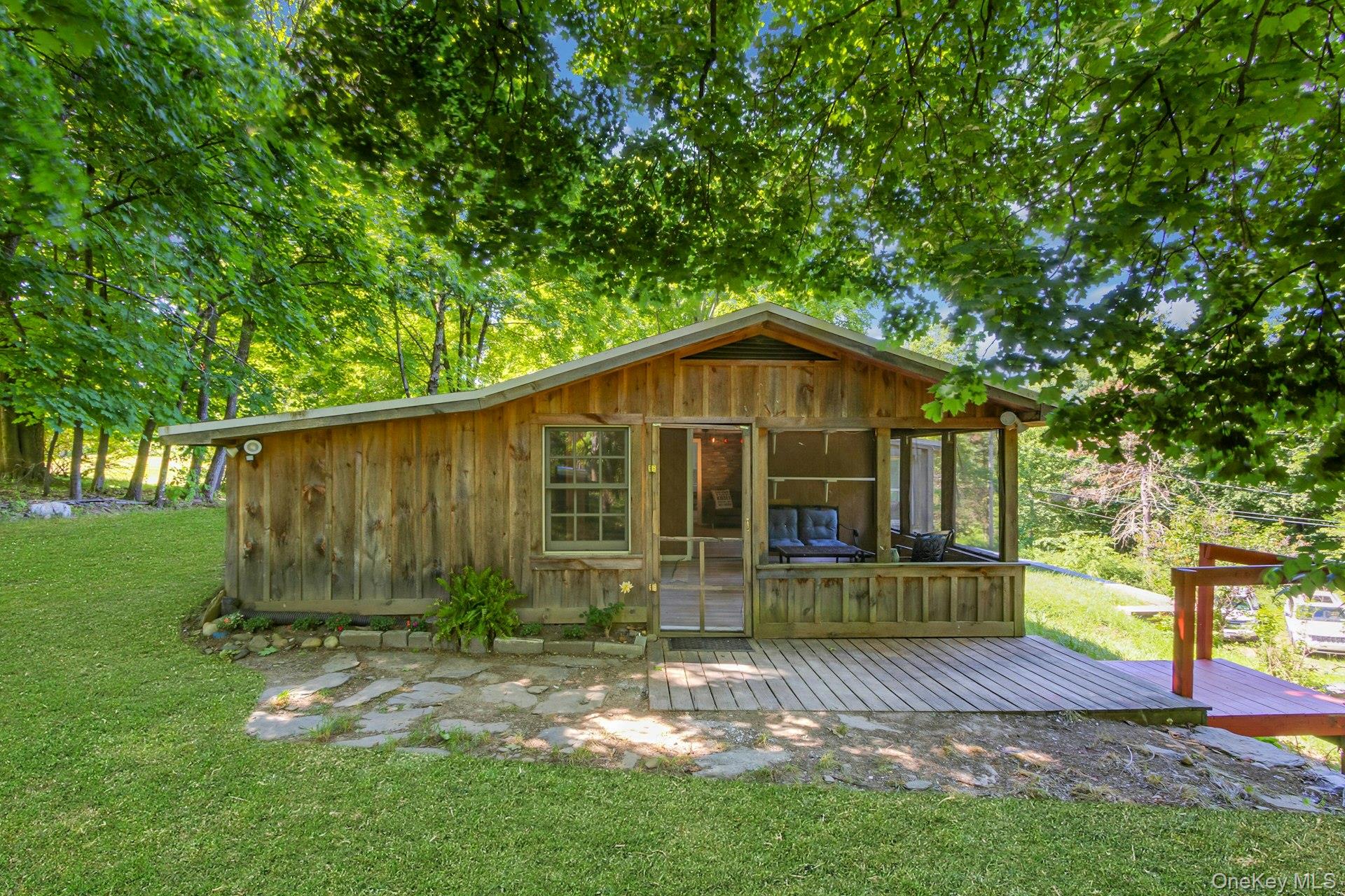 6 Woods Road Property Photo 2