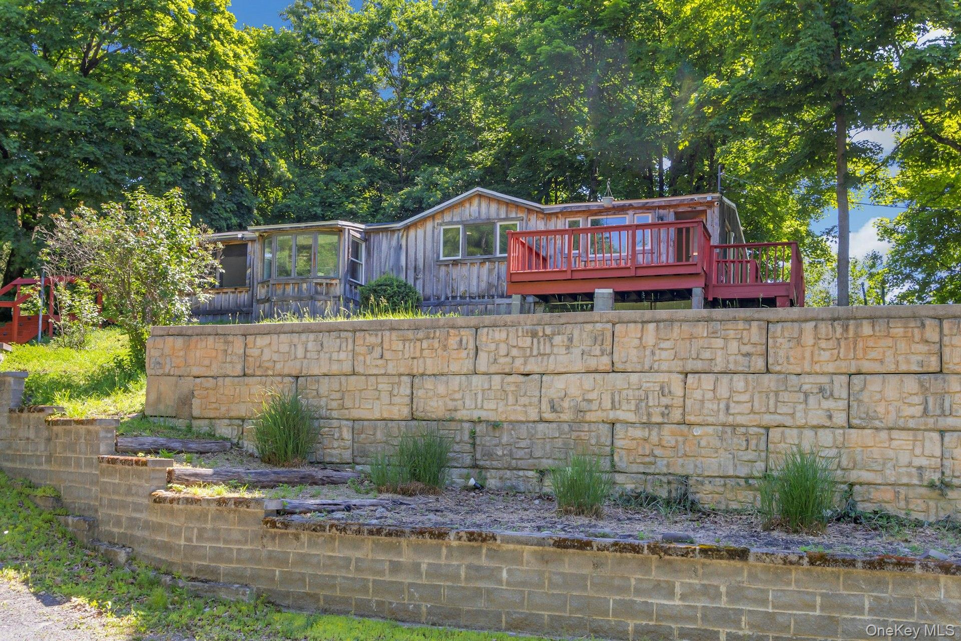 6 Woods Road Property Photo 31