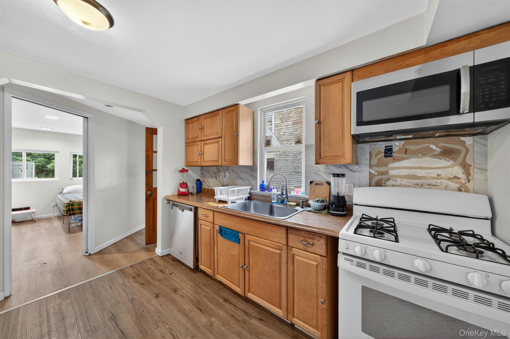21 Dolson Avenue Property Photo 6