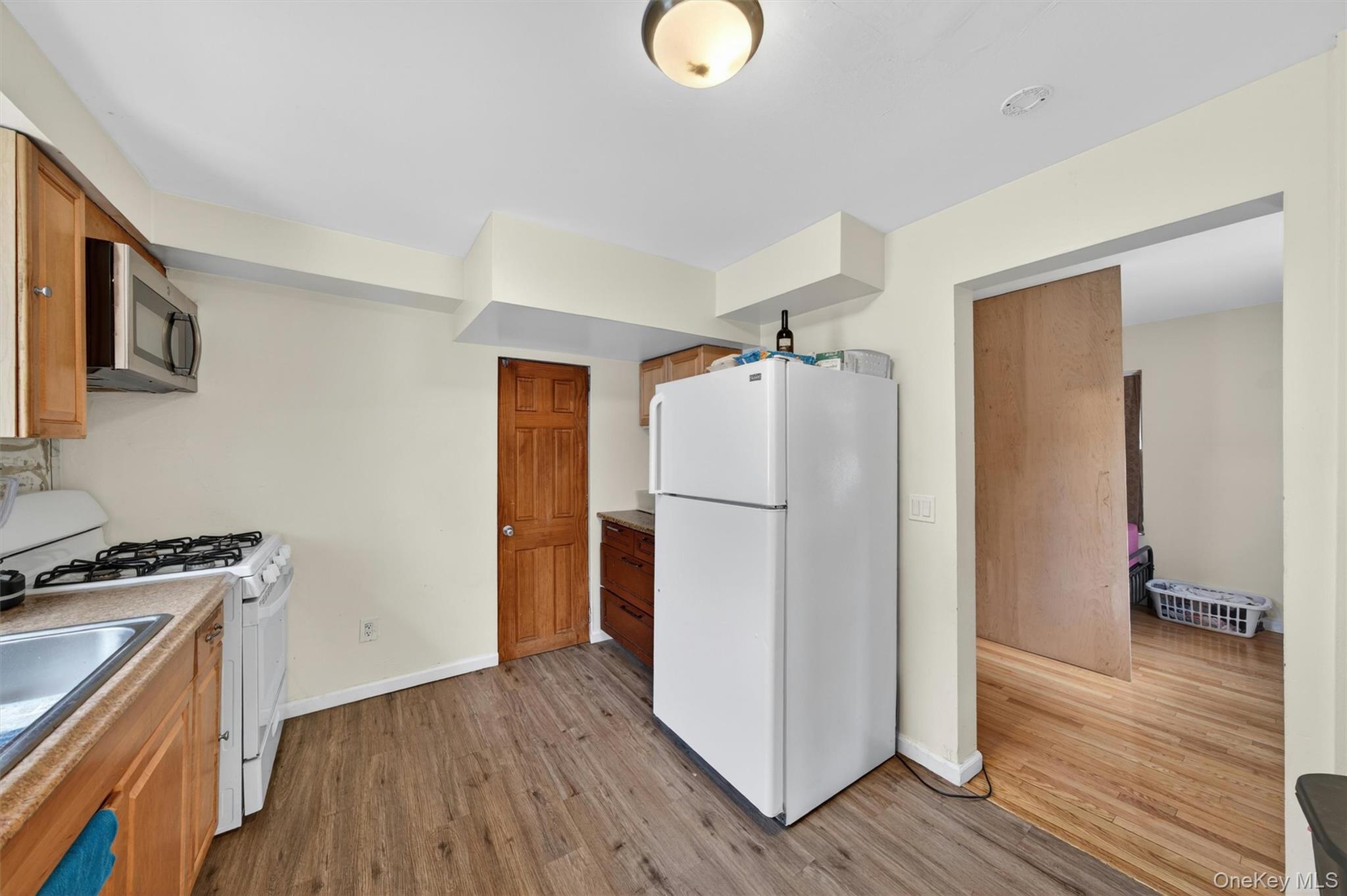 21 Dolson Avenue Property Photo 8