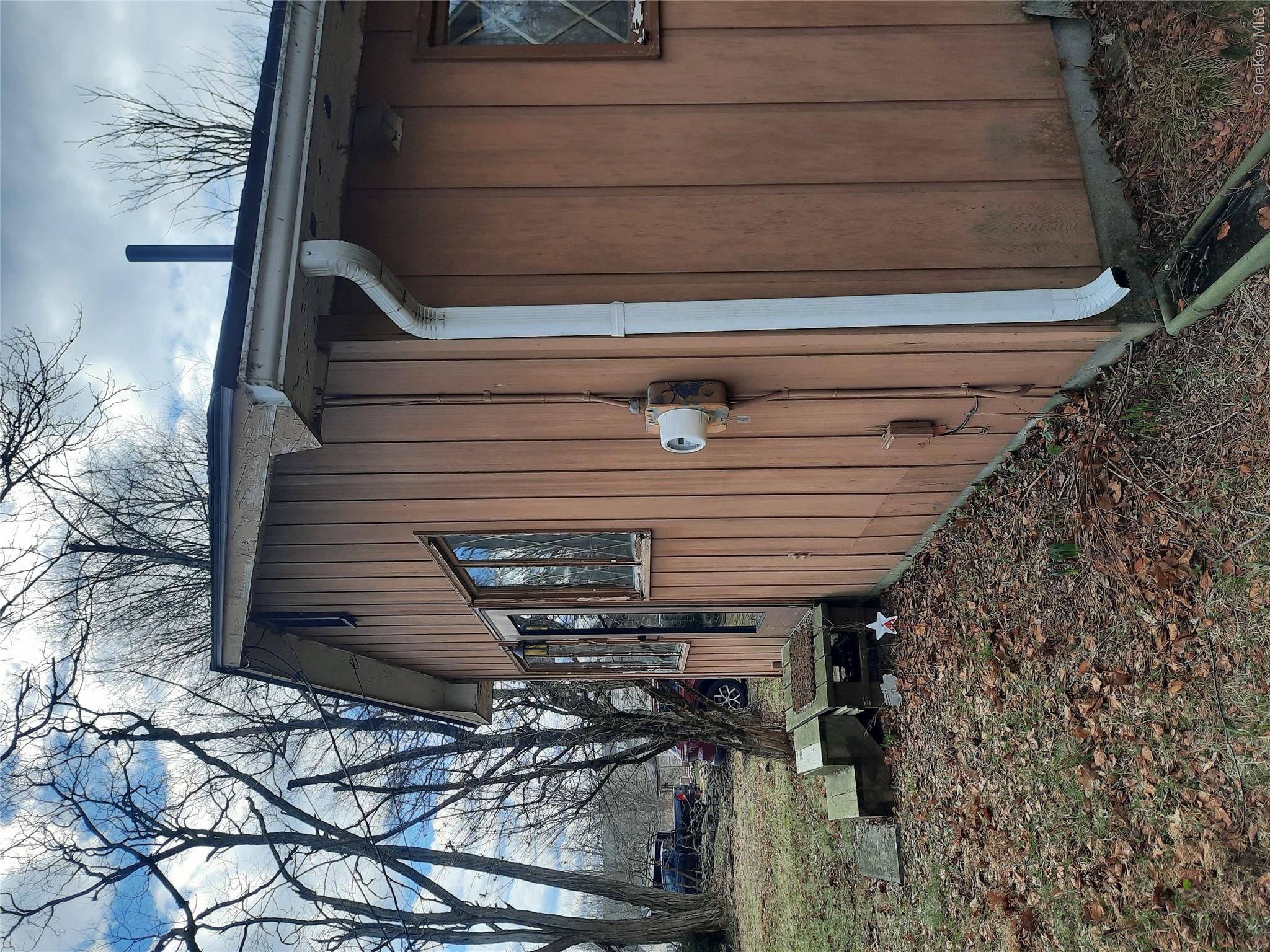 18 Old Sackett Road Property Photo 4