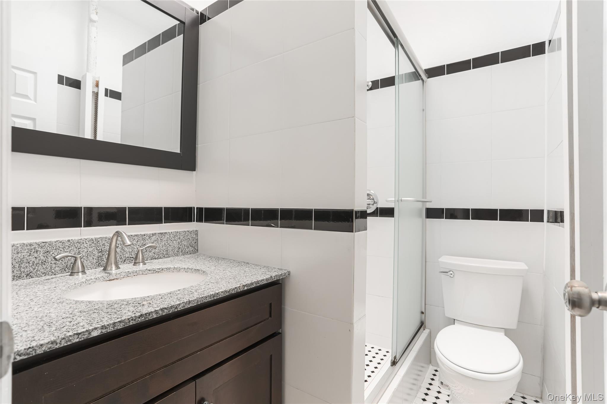 4507 Ditmars Boulevard Property Photo 6