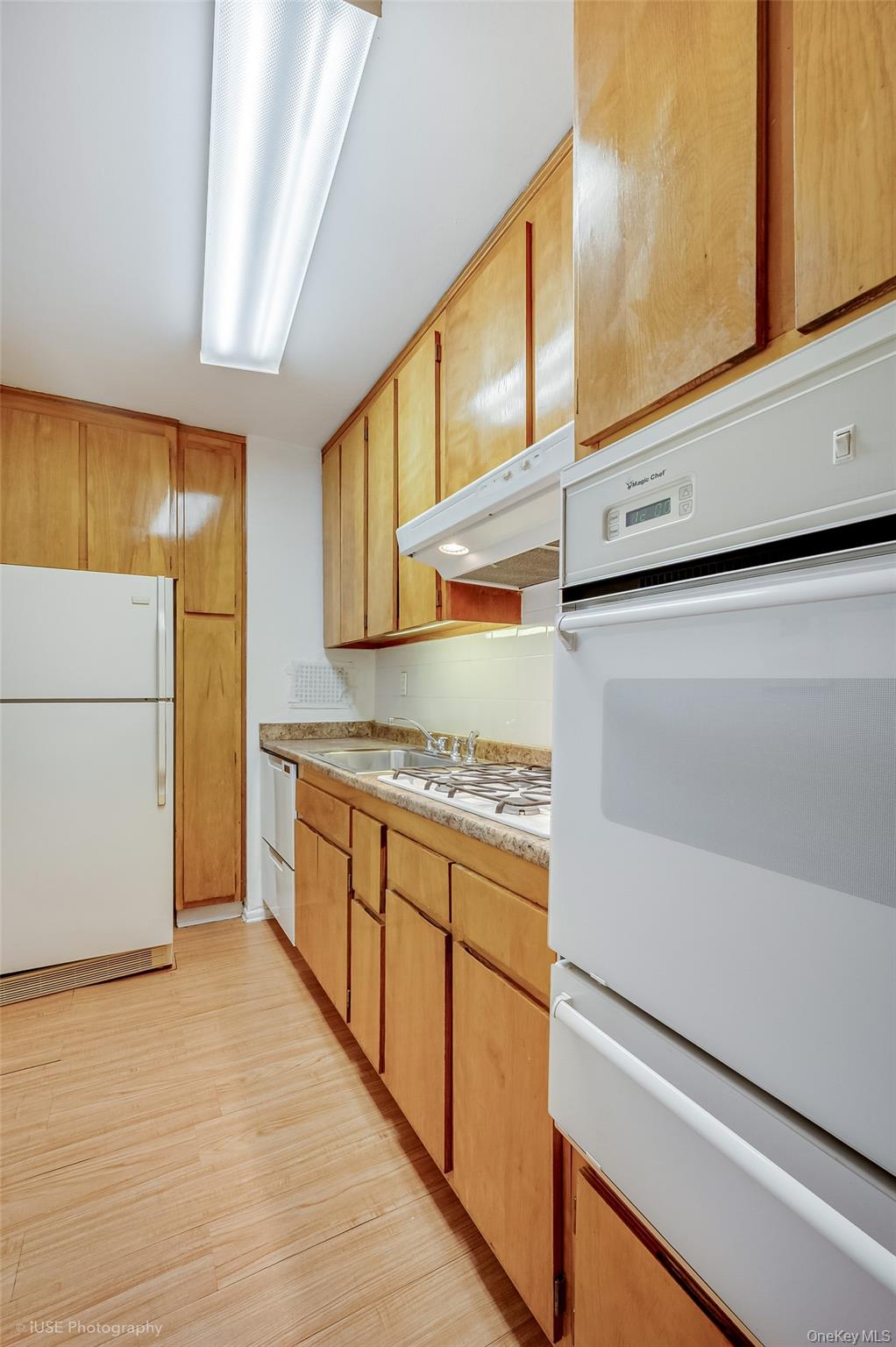39-65 52 St. 2h Property Photo 6