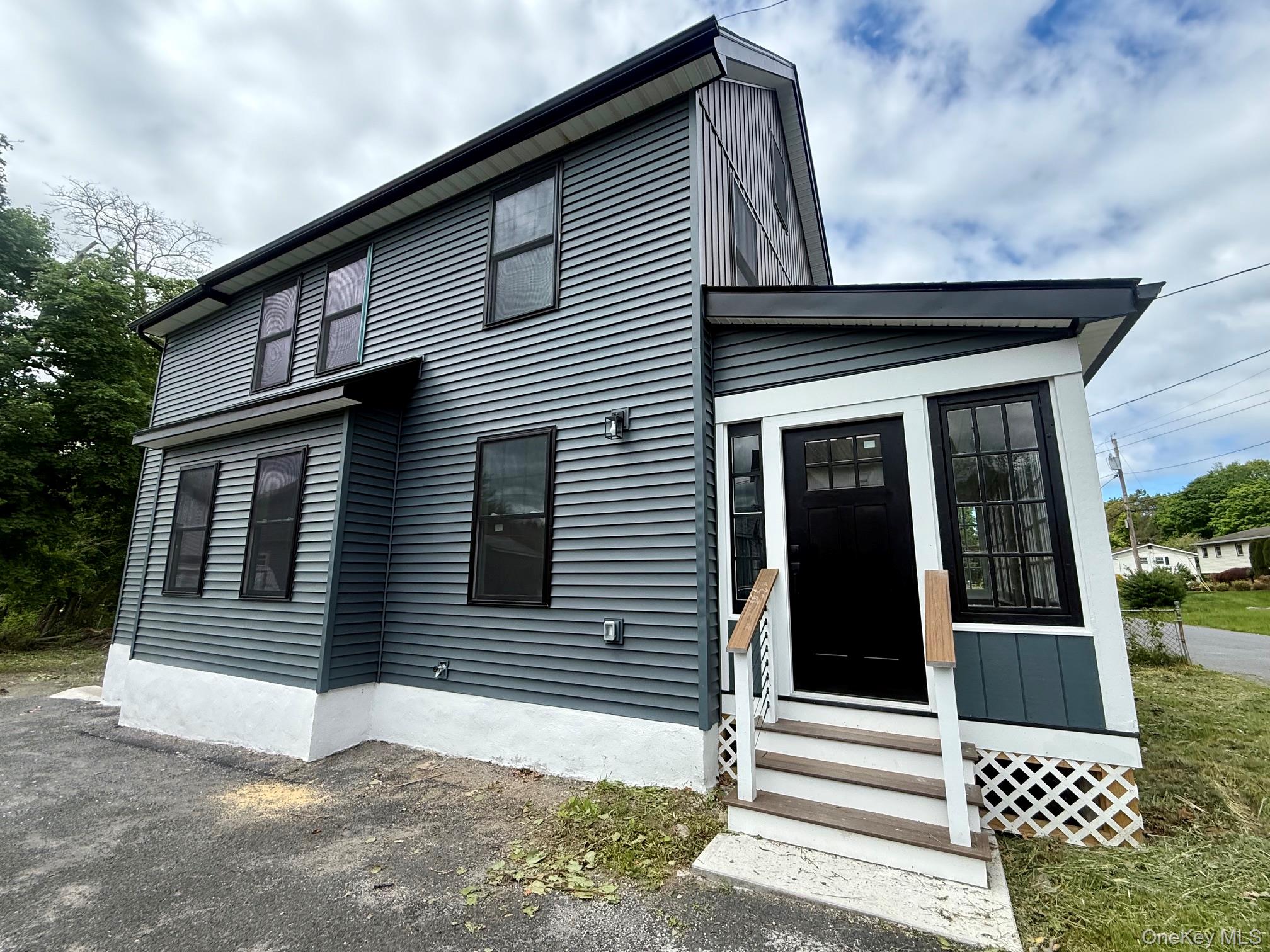 7 Frost Lane Property Photo 3