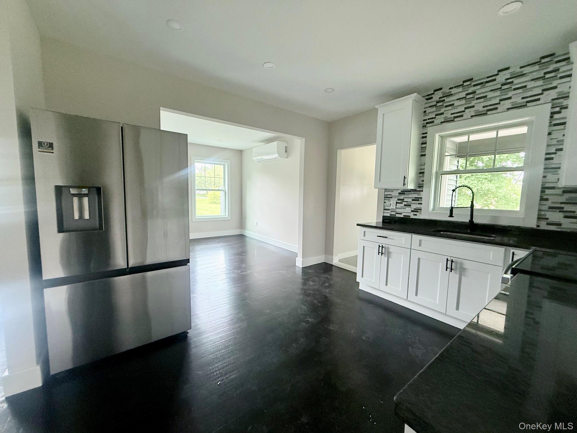 7 Frost Lane Property Photo 10