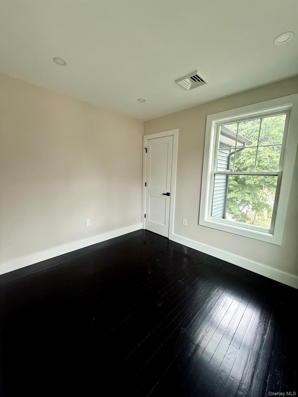 7 Frost Lane Property Photo 16