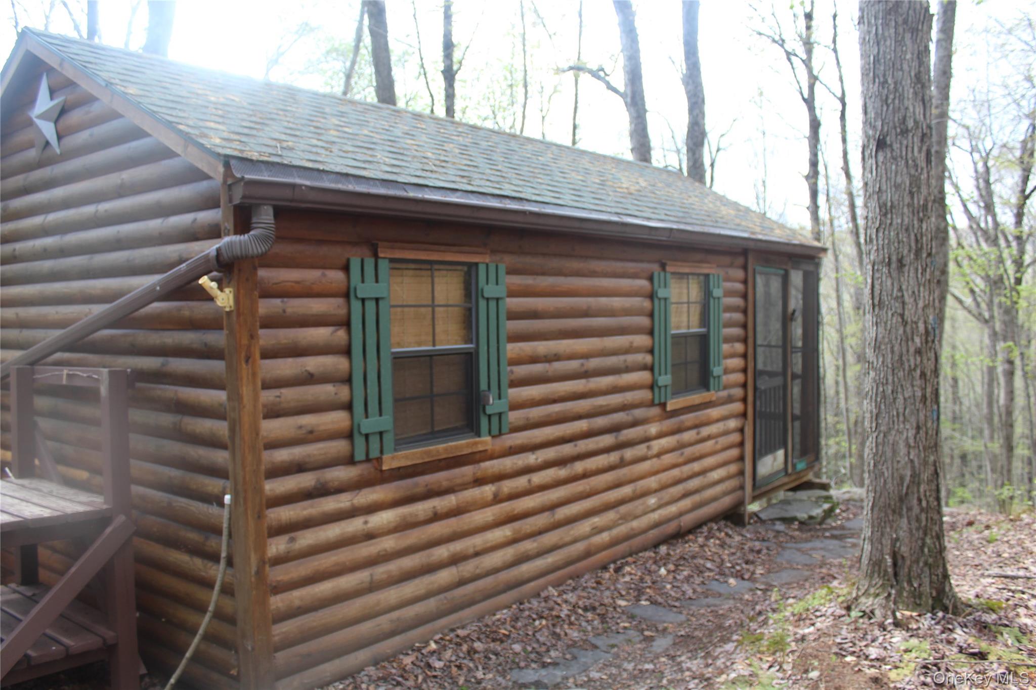 333 Peterson Drive Property Photo 2
