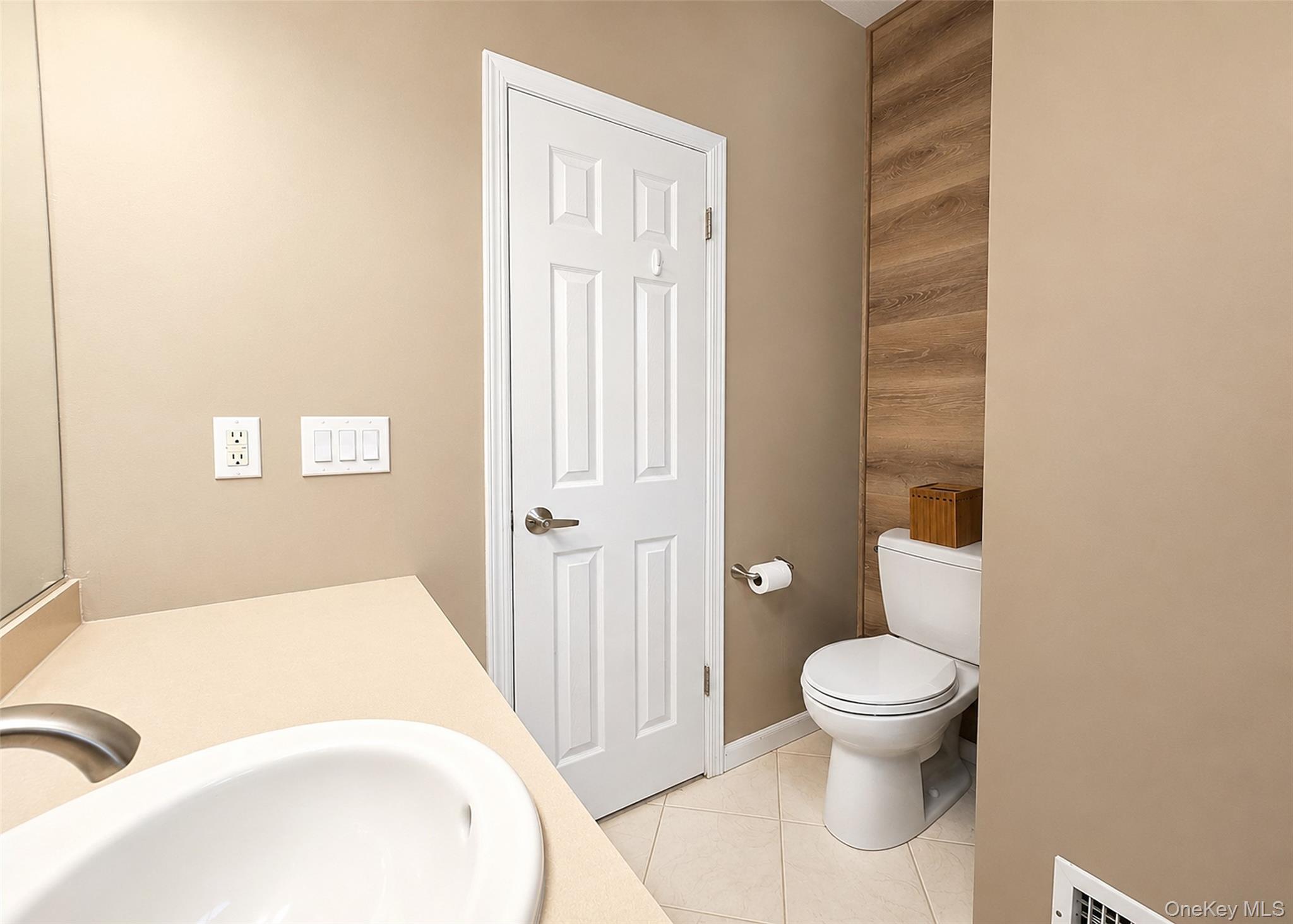 12 Laurel Lane Property Photo 19