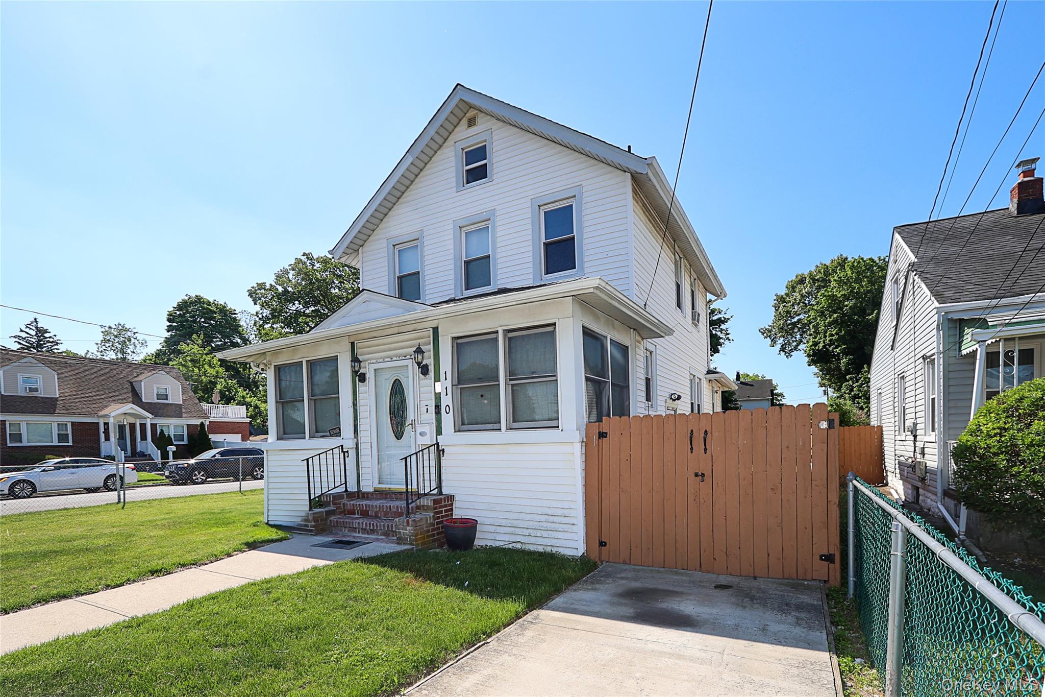 110 E Roosevelt Avenue Property Photo 3