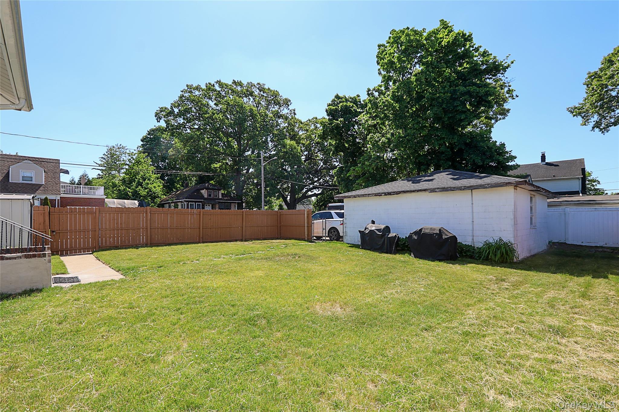 110 E Roosevelt Avenue Property Photo 25