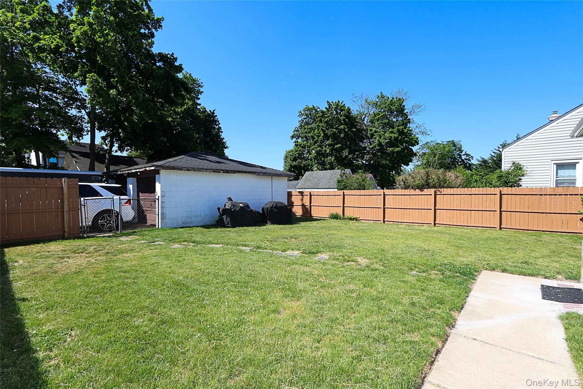 110 E Roosevelt Avenue Property Photo 28