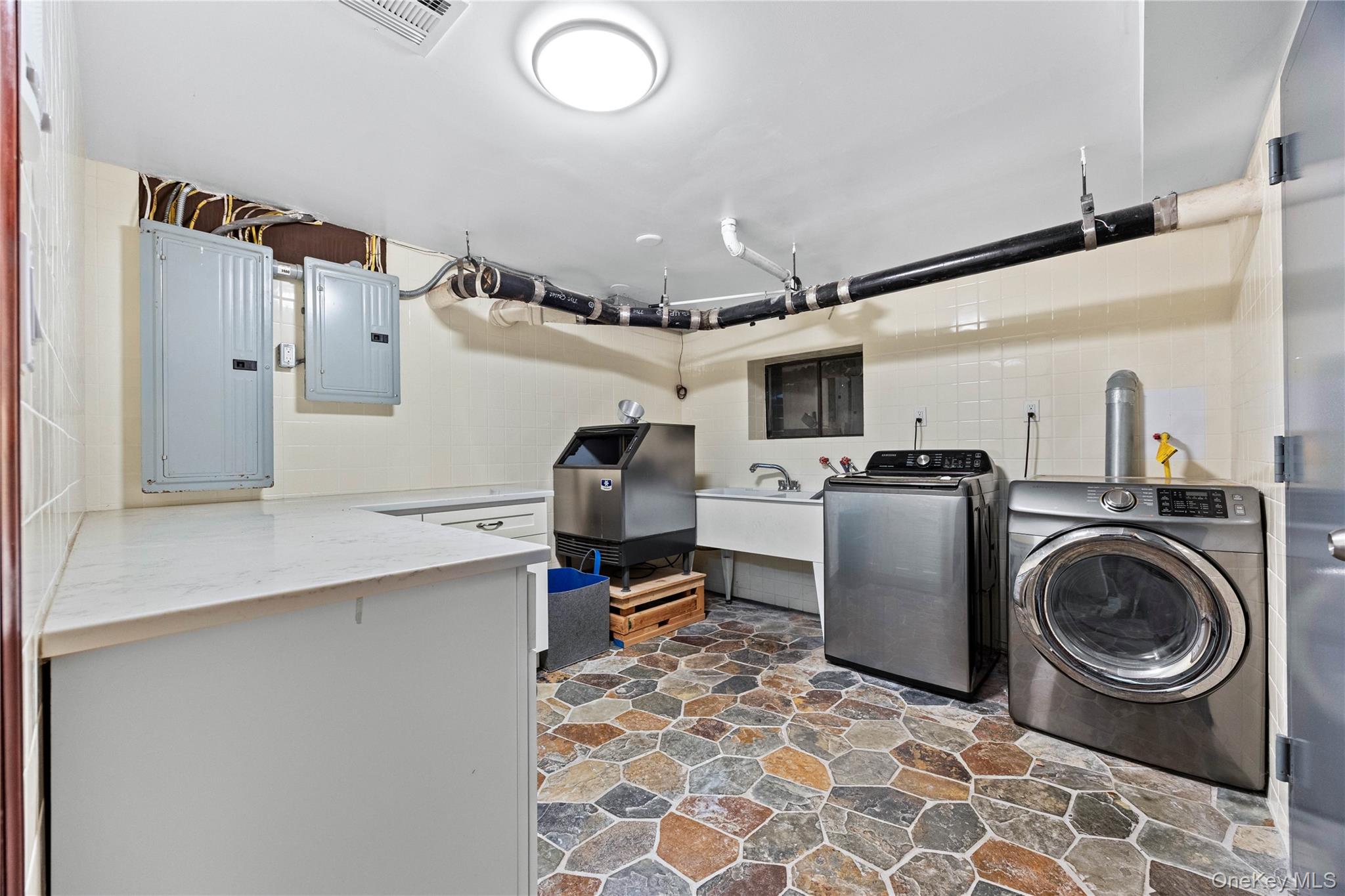 2 Rutland Road Property Photo 33