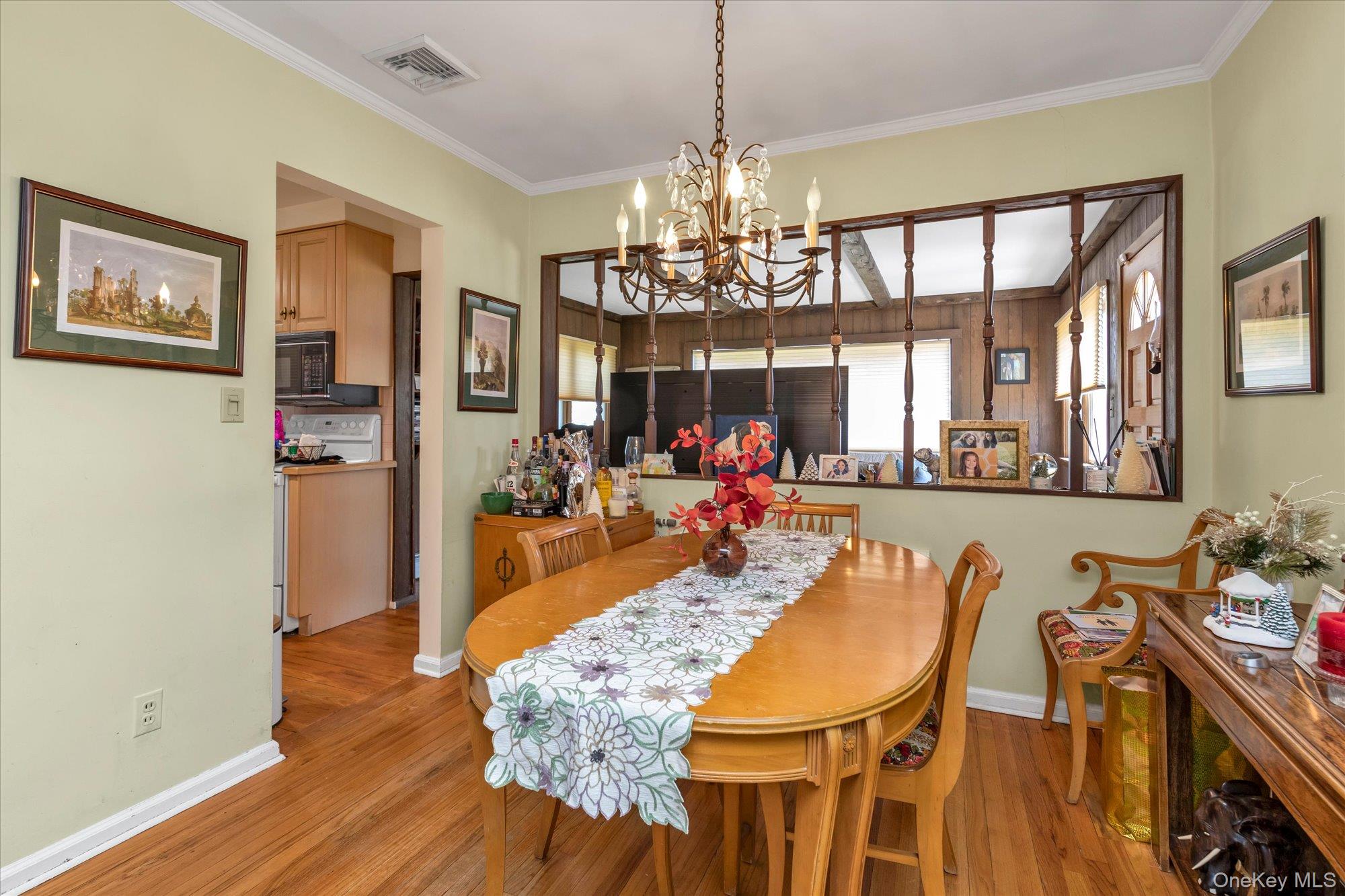 668 Mead Terrace Property Photo 6