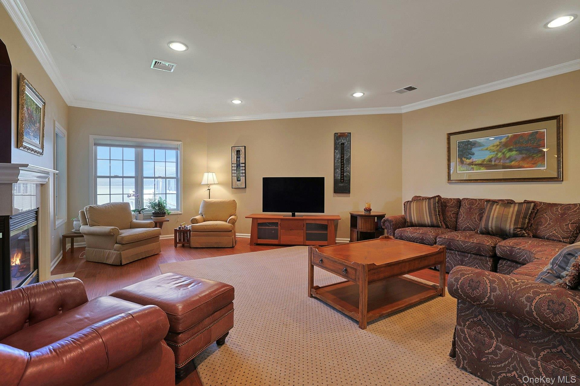 806 Half Moon Bay Drive Property Photo 10