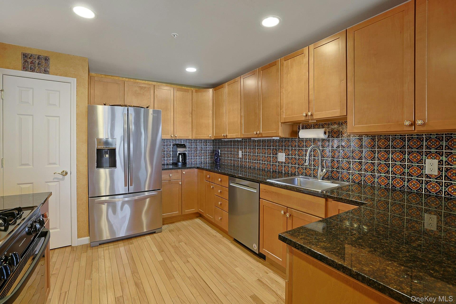 806 Half Moon Bay Drive Property Photo 17