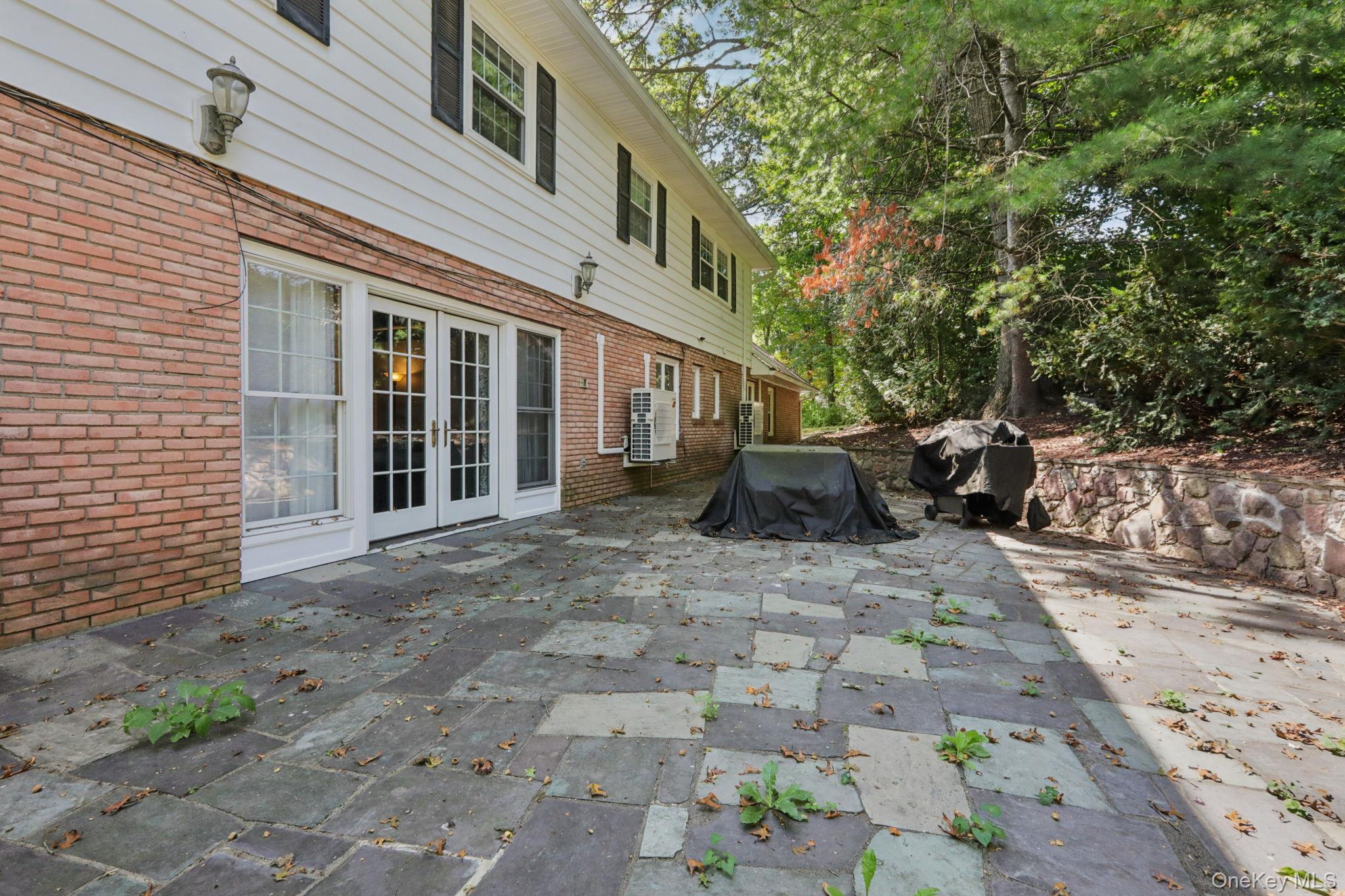 2 Myrtle Avenue Property Photo 44