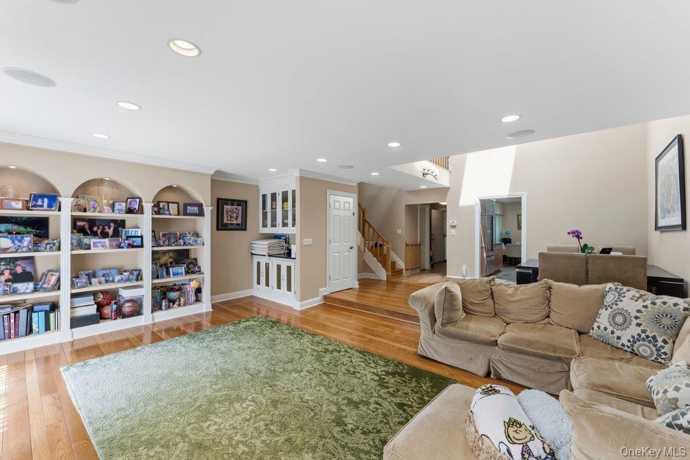 76 Estate Drive Property Photo 1