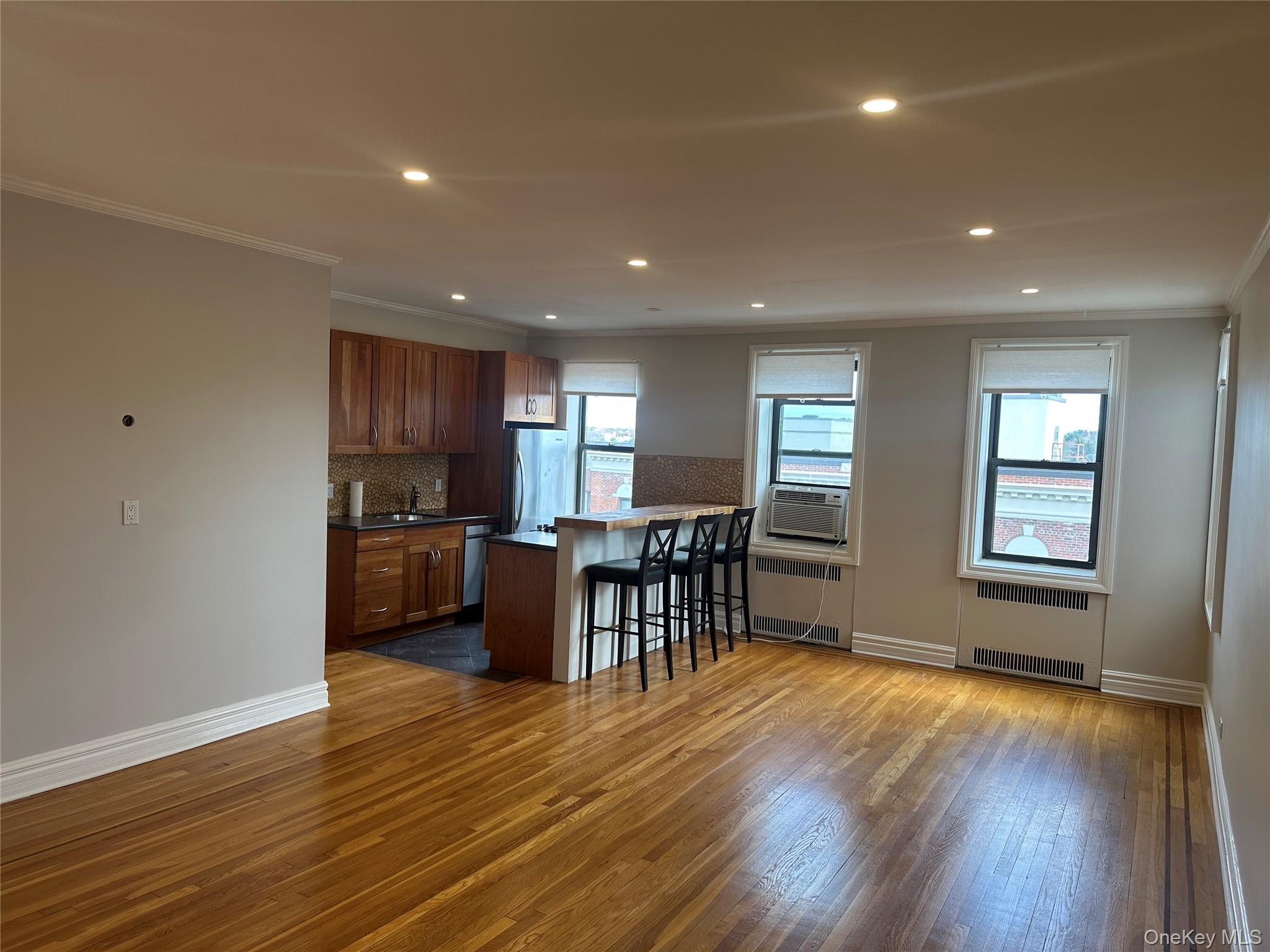 300 Main Street 6K Property Photo 1