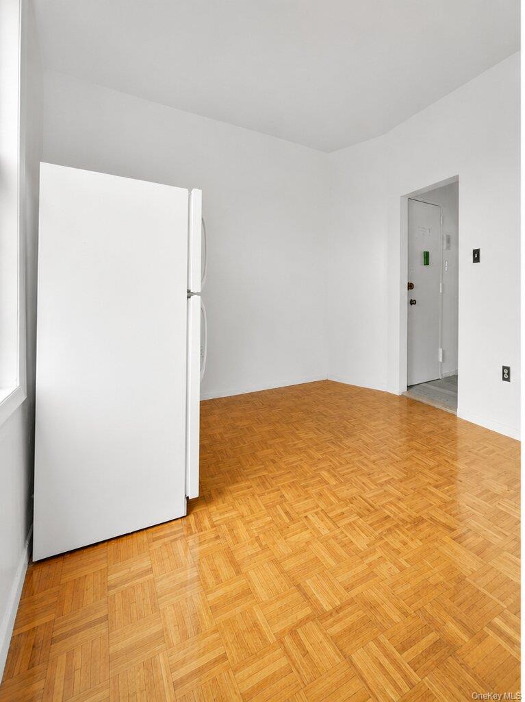 695 Meeker Avenue Property Photo 11