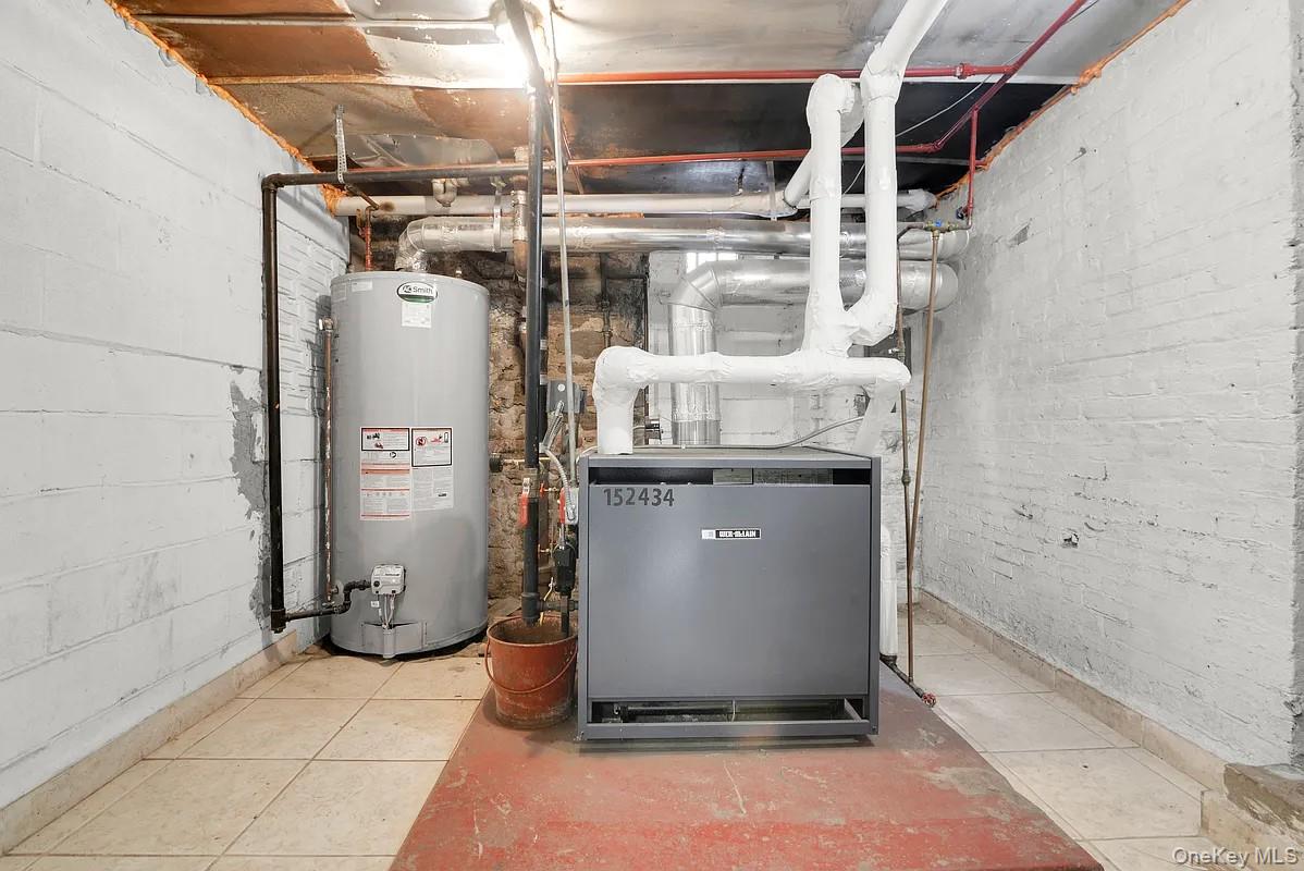 695 Meeker Avenue Property Photo 12