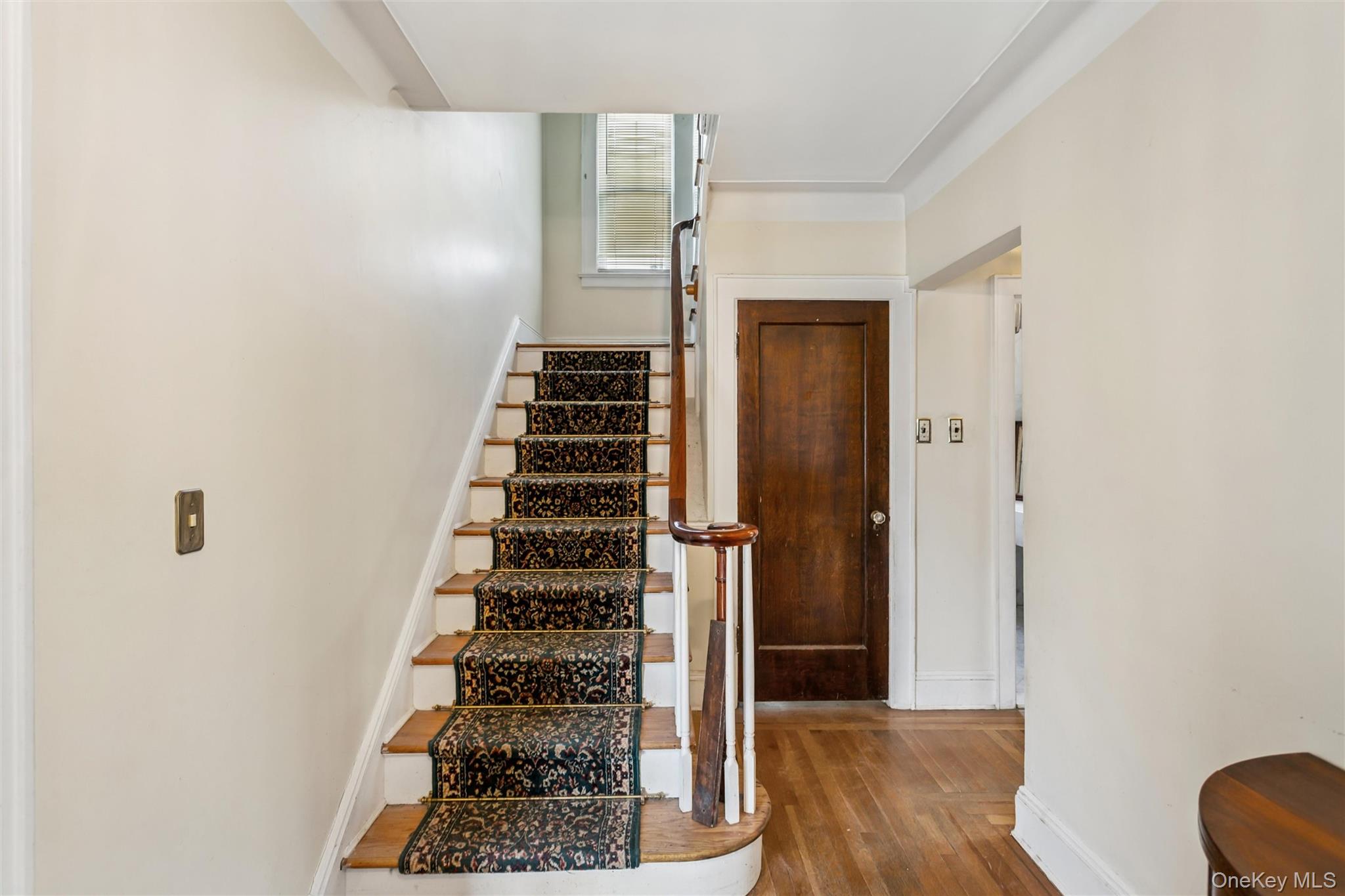 50 Roxbury Road Property Photo 4