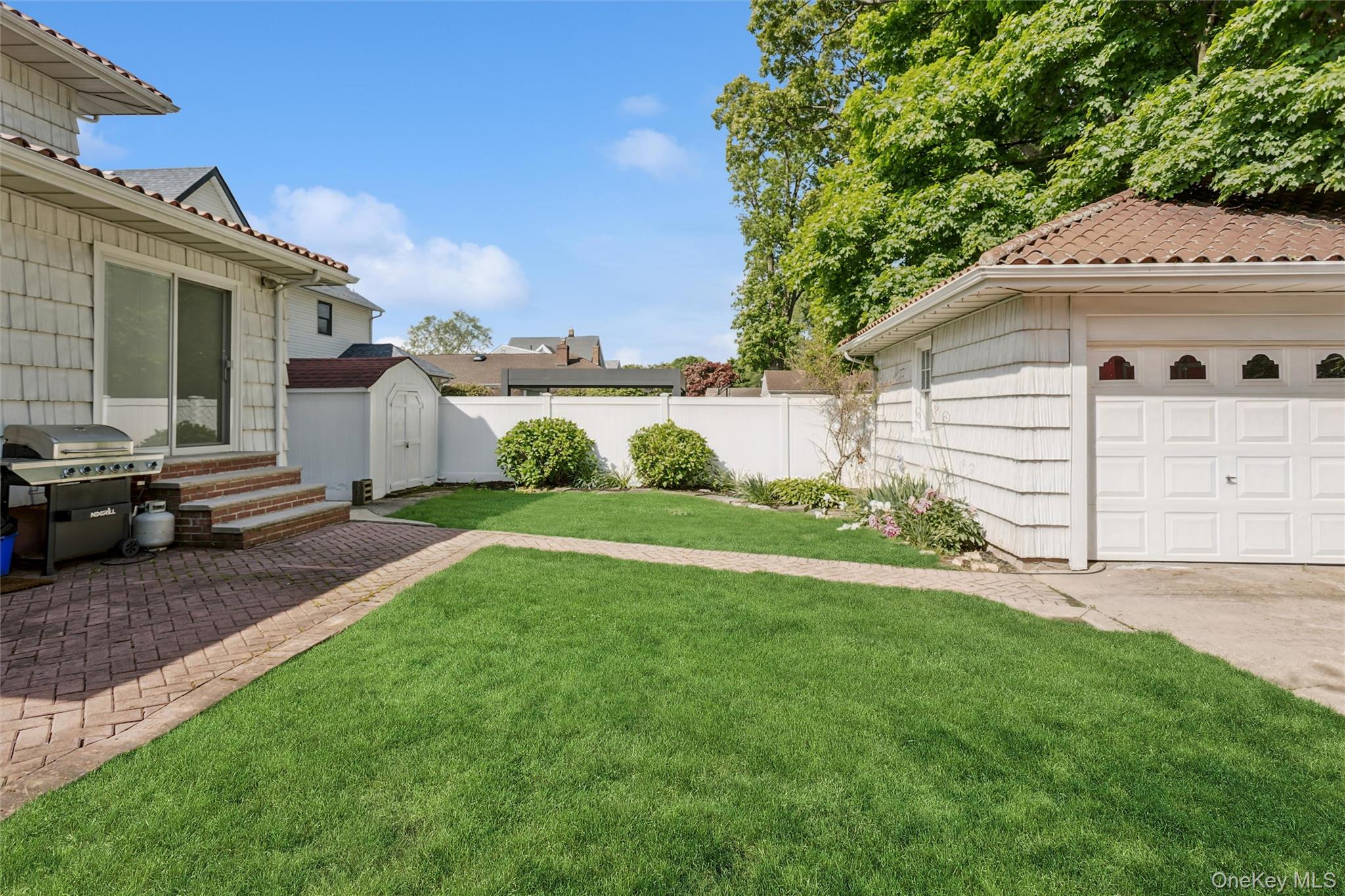 50 Roxbury Road Property Photo 37