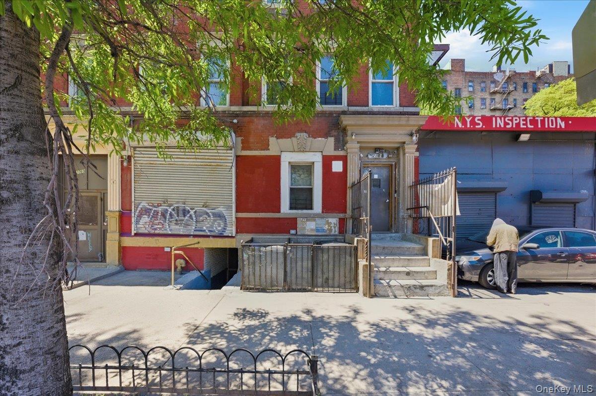 2101 Webster Avenue Property Photo 7