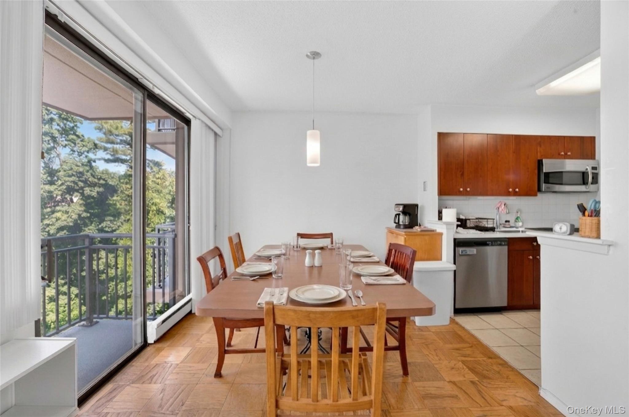 15 Stewart Place 7h Property Photo 7