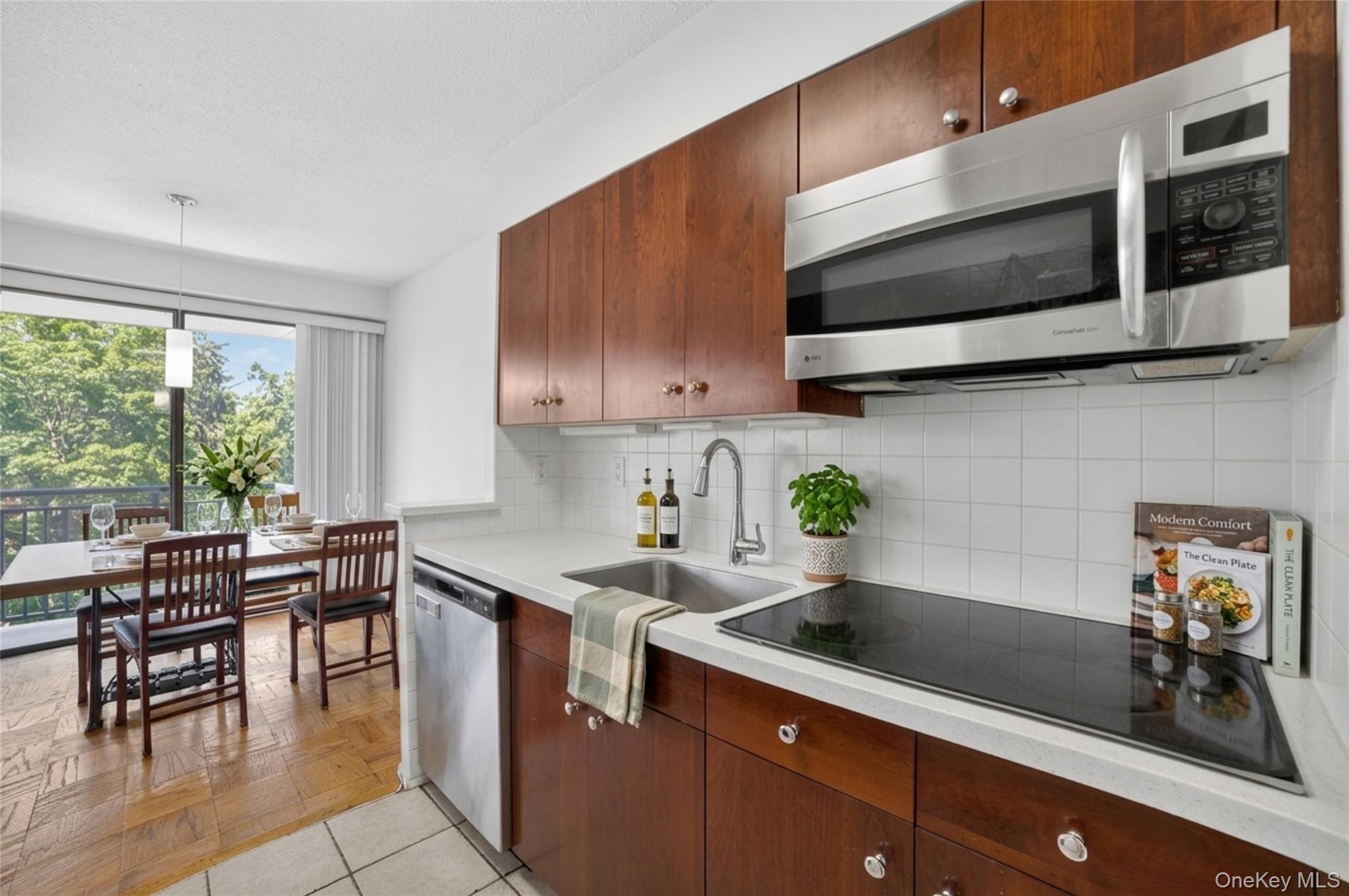 15 Stewart Place 7h Property Photo 12