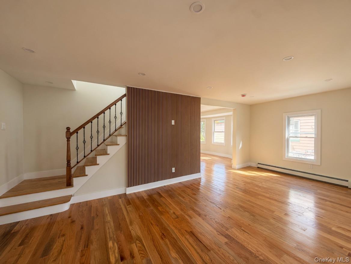 119-48 190th Street Property Photo 4