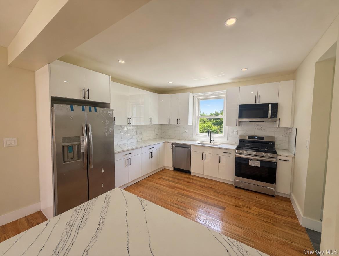 119-48 190th Street Property Photo 6