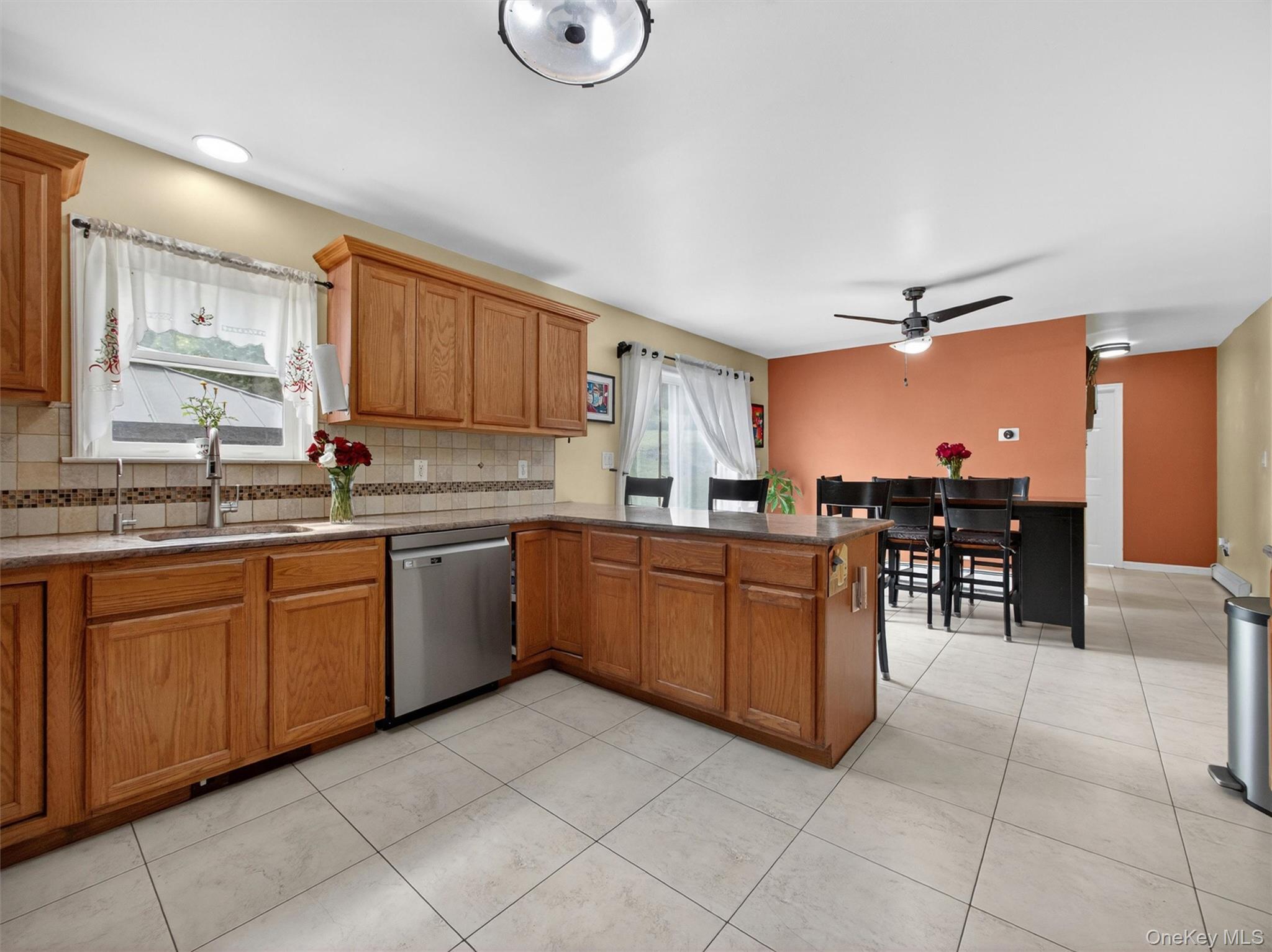 15 Central Highway Property Photo 16