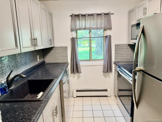 2439 Union Blvd. Apt 2a 2a Property Photo 2