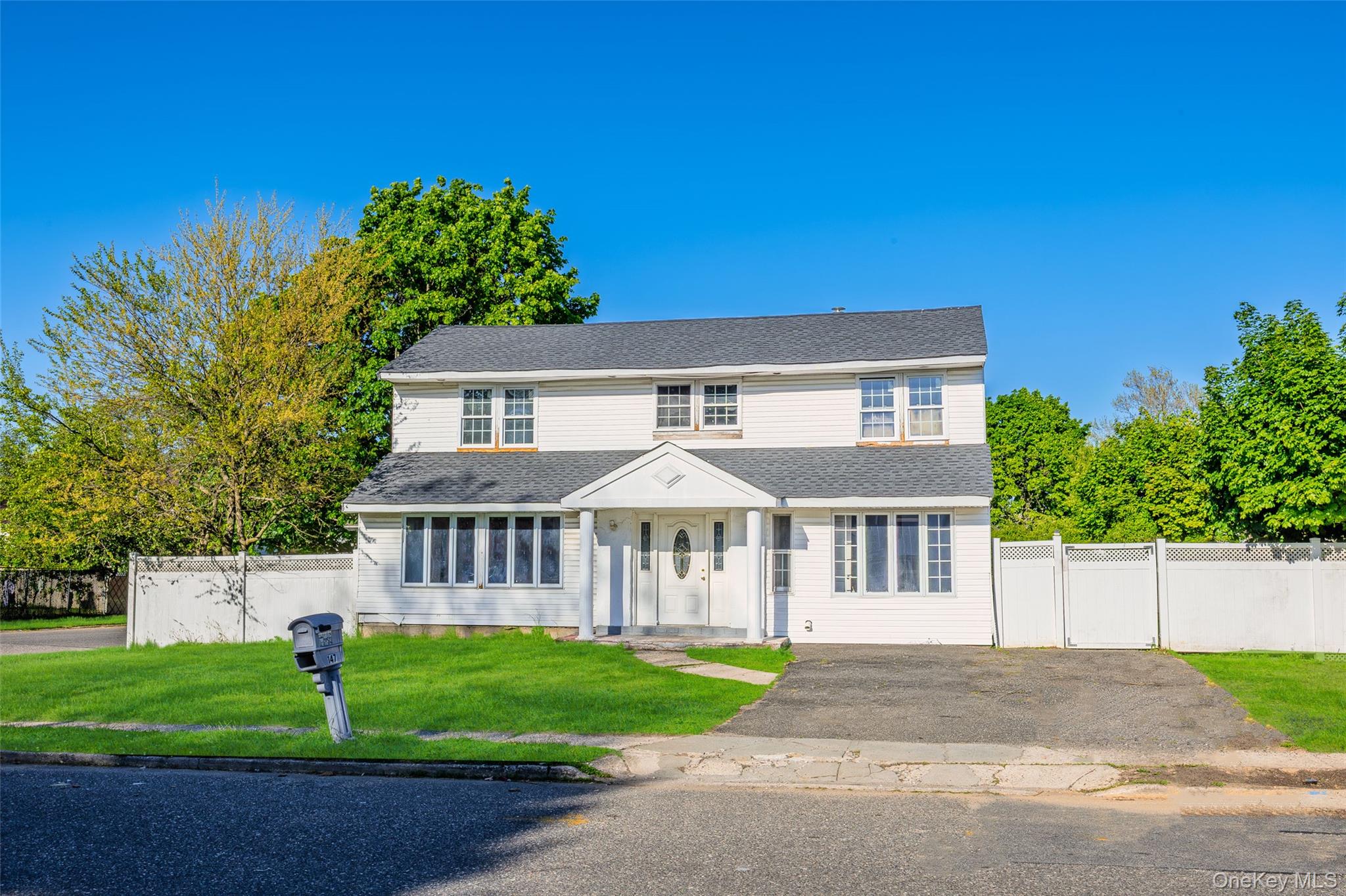 147 Branch Avenue Property Photo 2