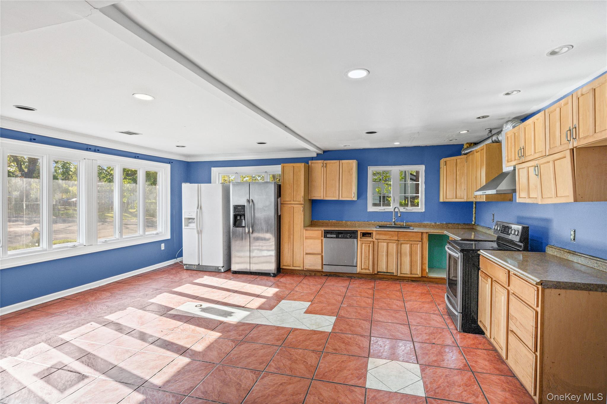 147 Branch Avenue Property Photo 8