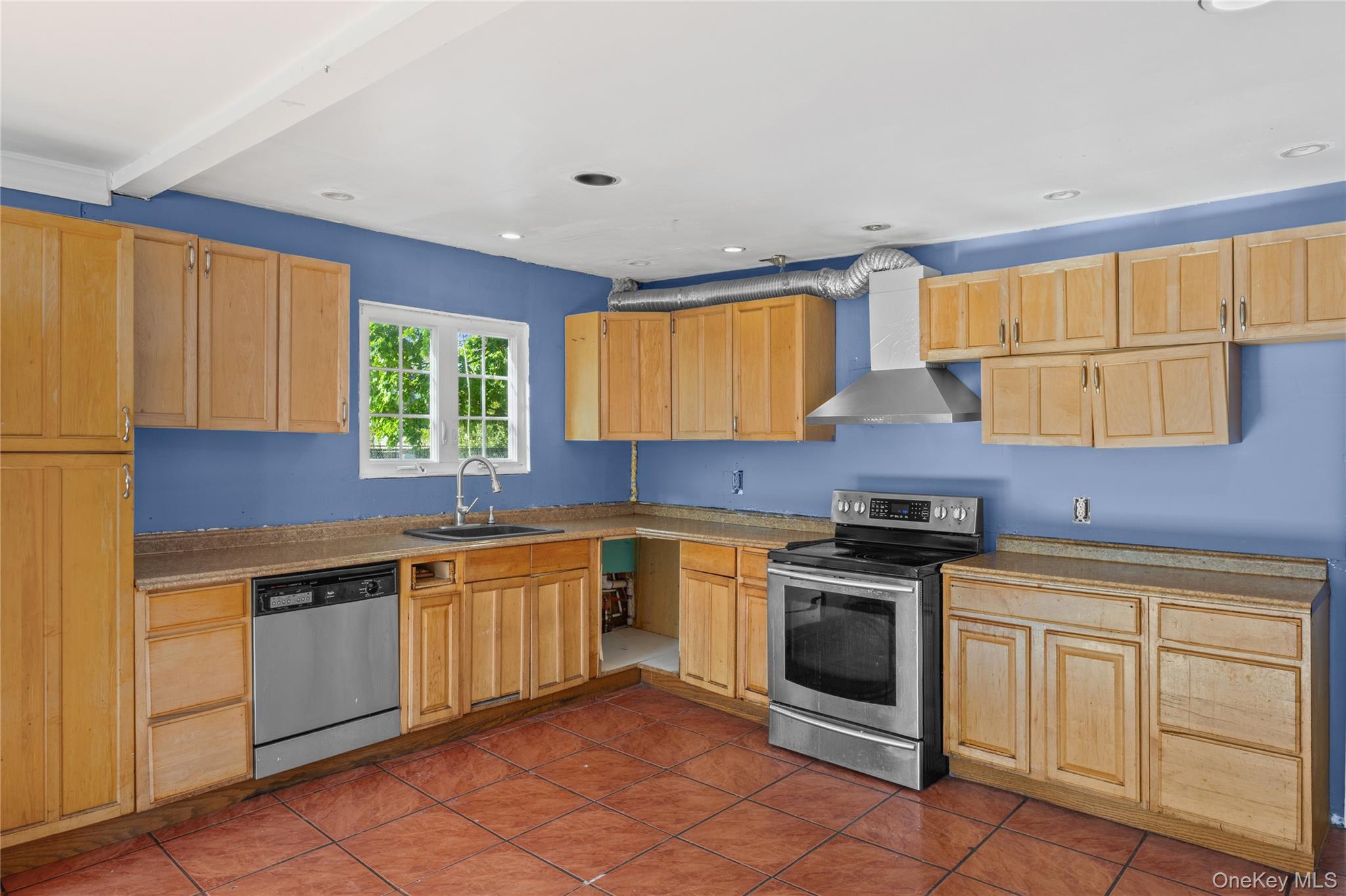 147 Branch Avenue Property Photo 15