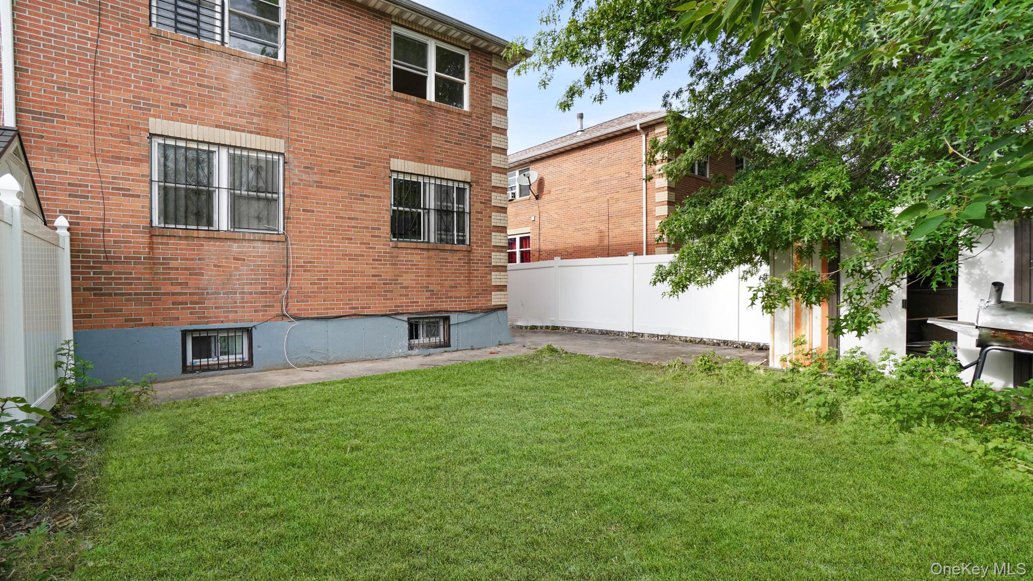 177-28 129th Avenue Property Photo 4