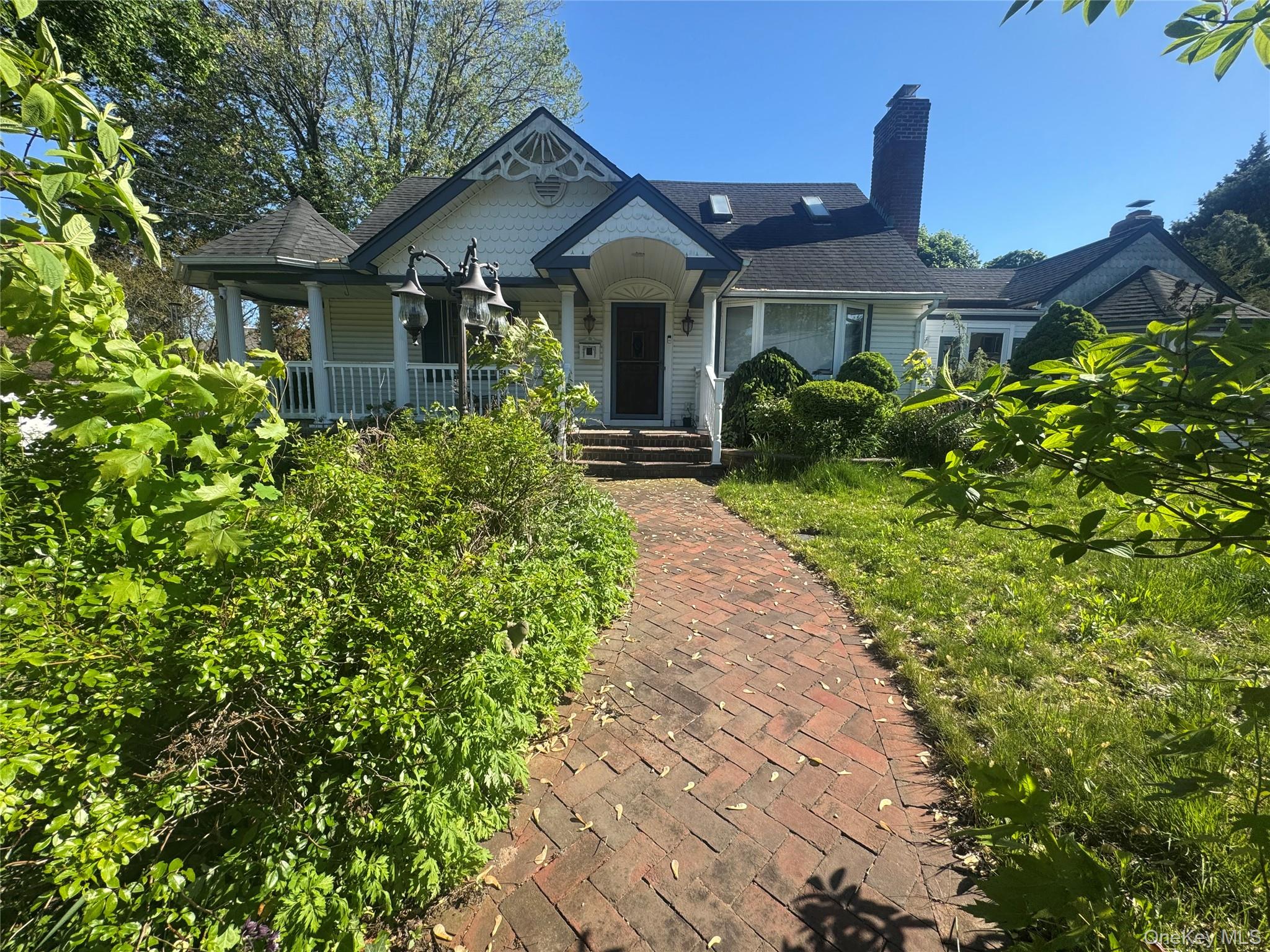 7 Dawes Avenue Property Photo 2