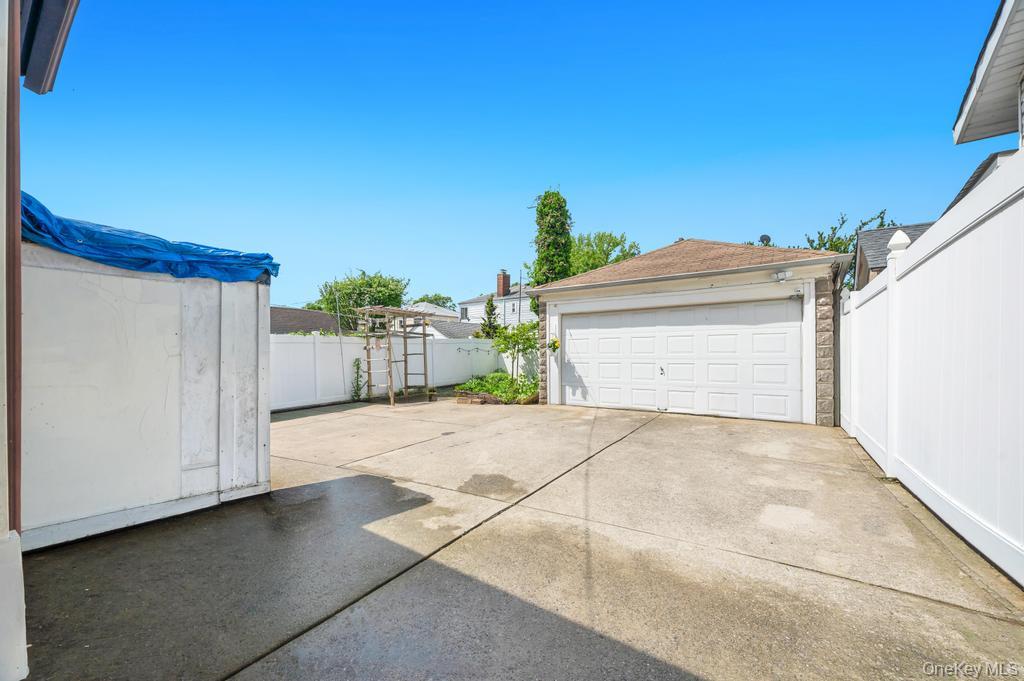 50-12 202 Street Property Photo 4