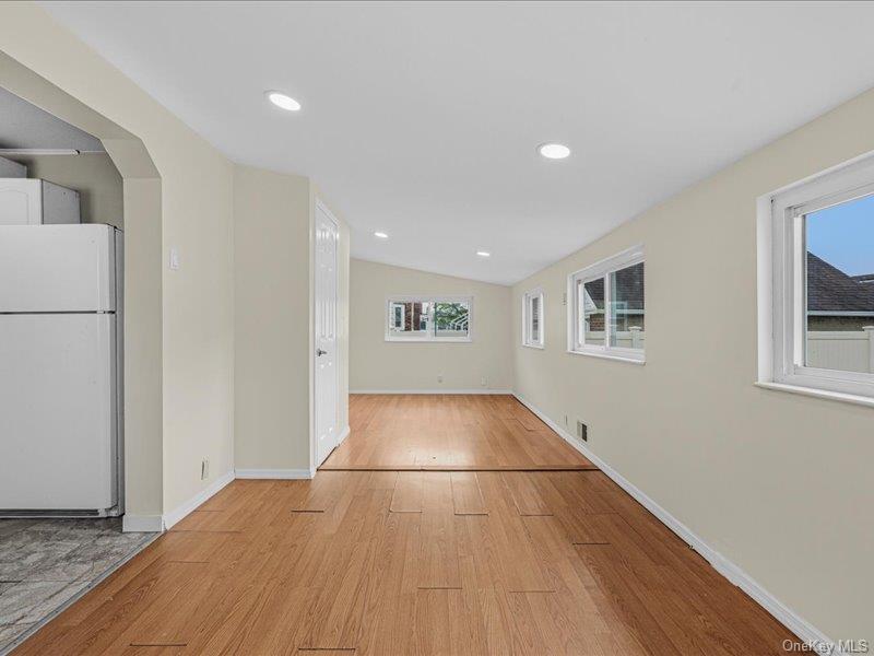 98 Lincoln Street Property Photo 6