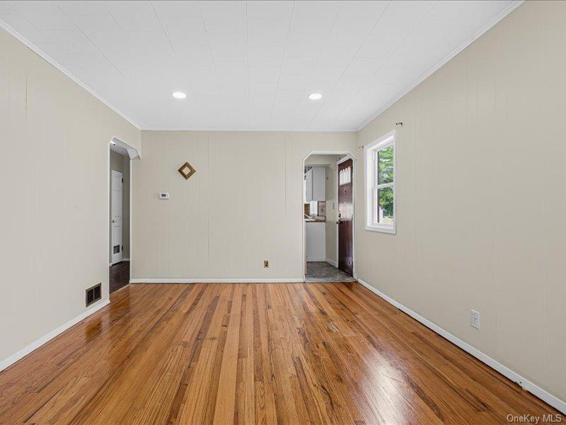 98 Lincoln Street Property Photo 10