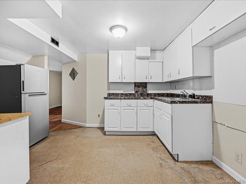 98 Lincoln Street Property Photo 19