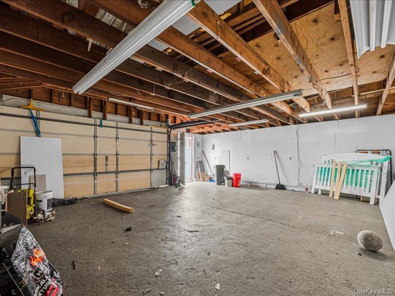 98 Lincoln Street Property Photo 25