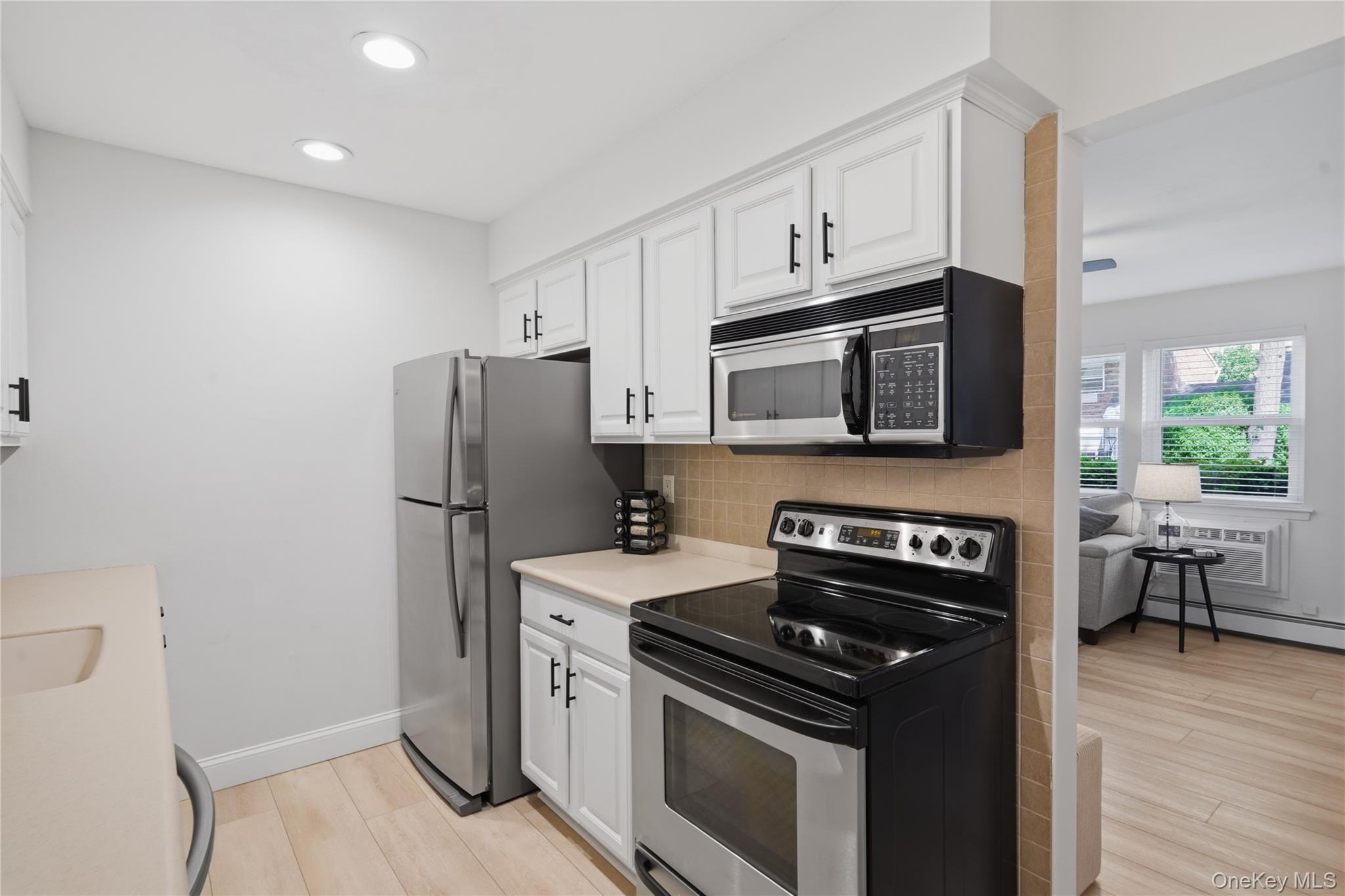 183 Millard Avenue 183 Property Photo 8