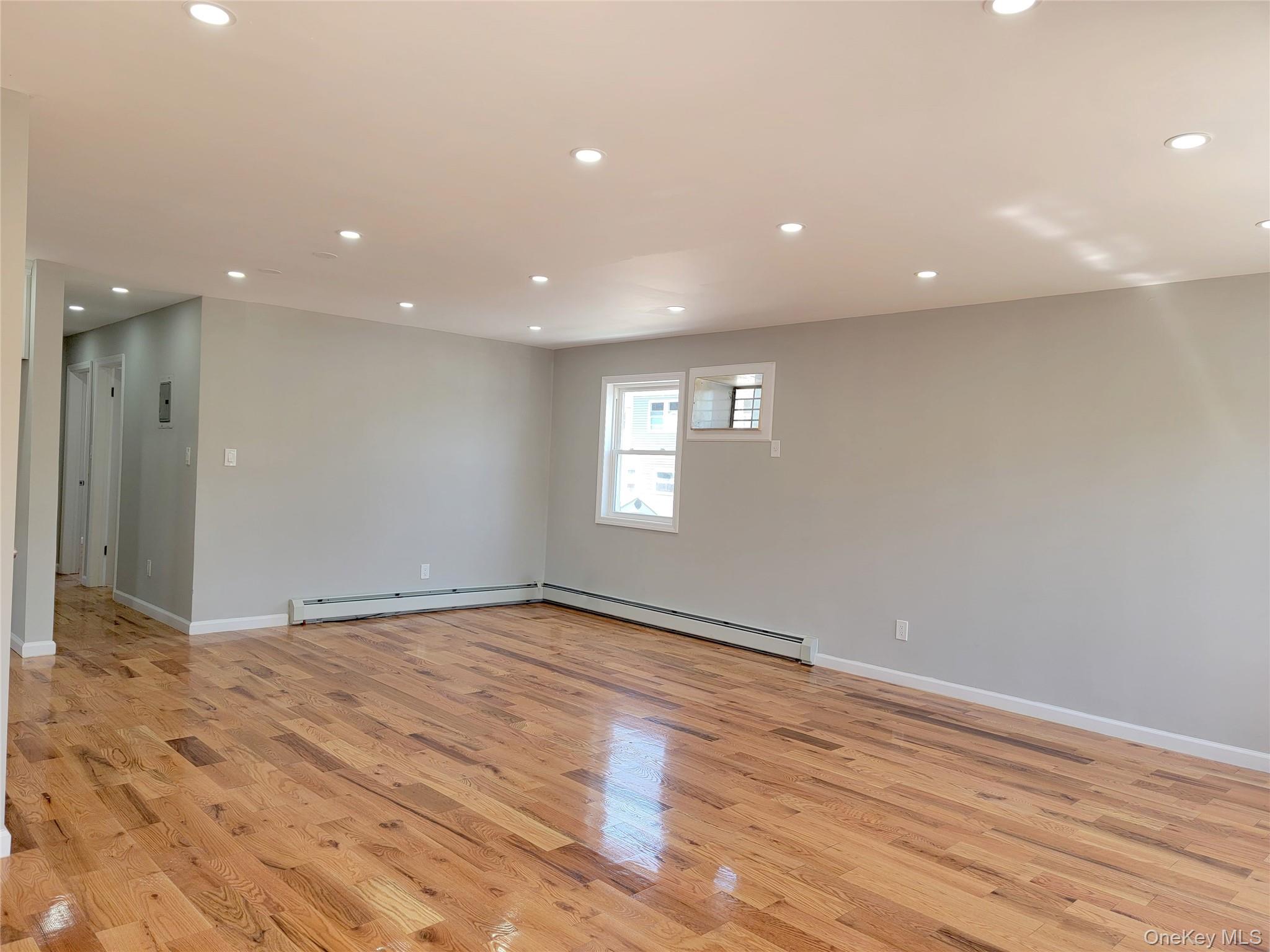 14514 226th Street Property Photo 2