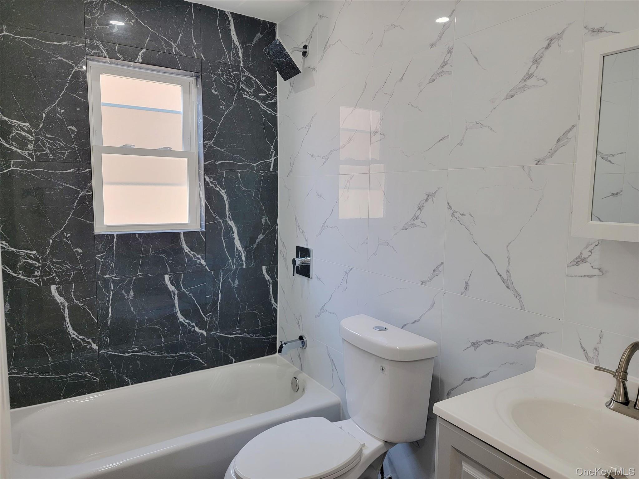 14514 226th Street Property Photo 8