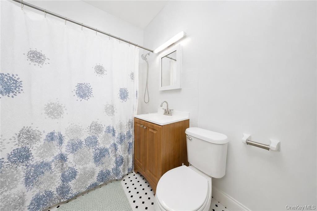 2351 E 22nd Street Property Photo 29