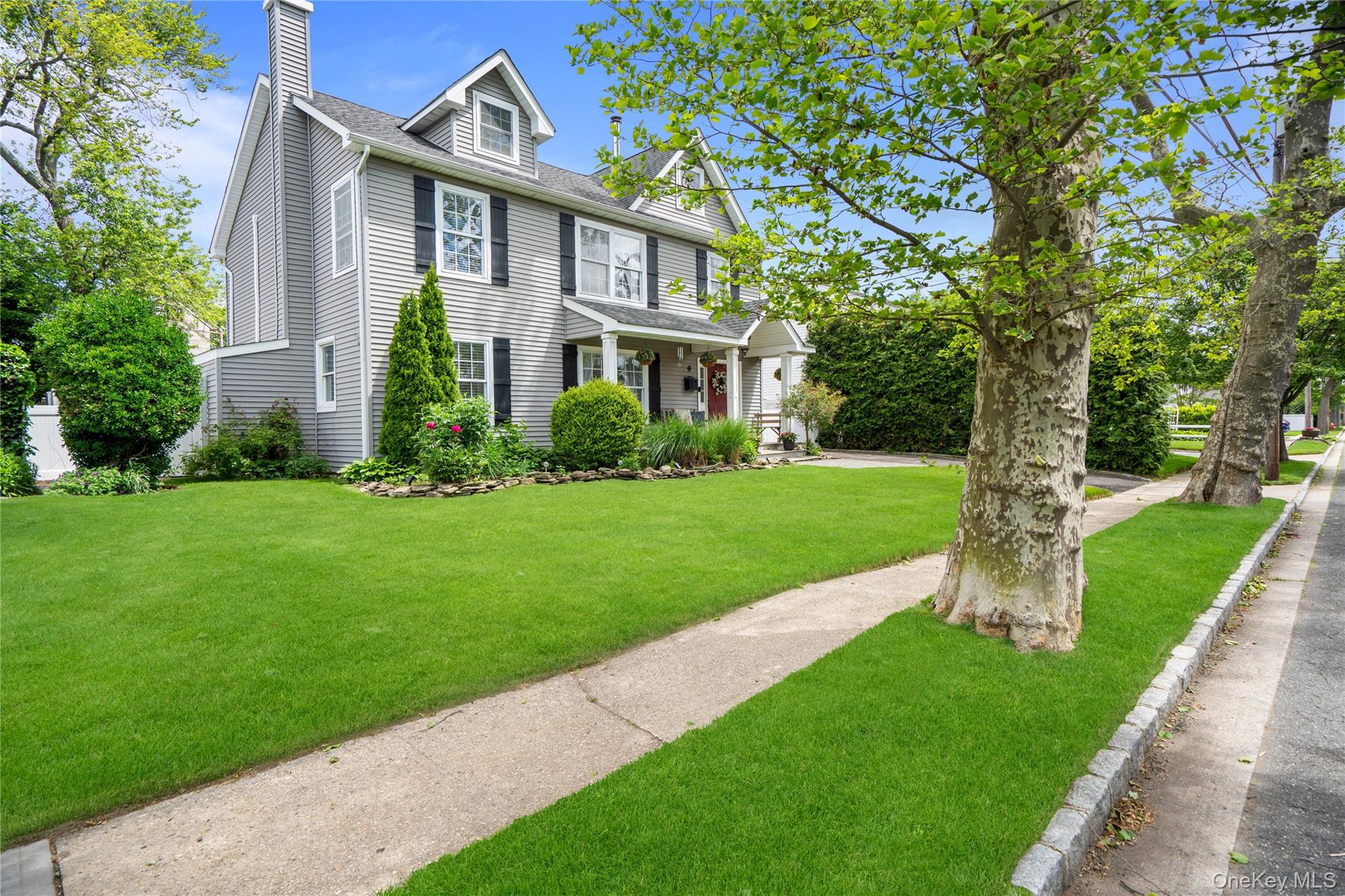 9 Lagoon Boulevard Property Photo 3