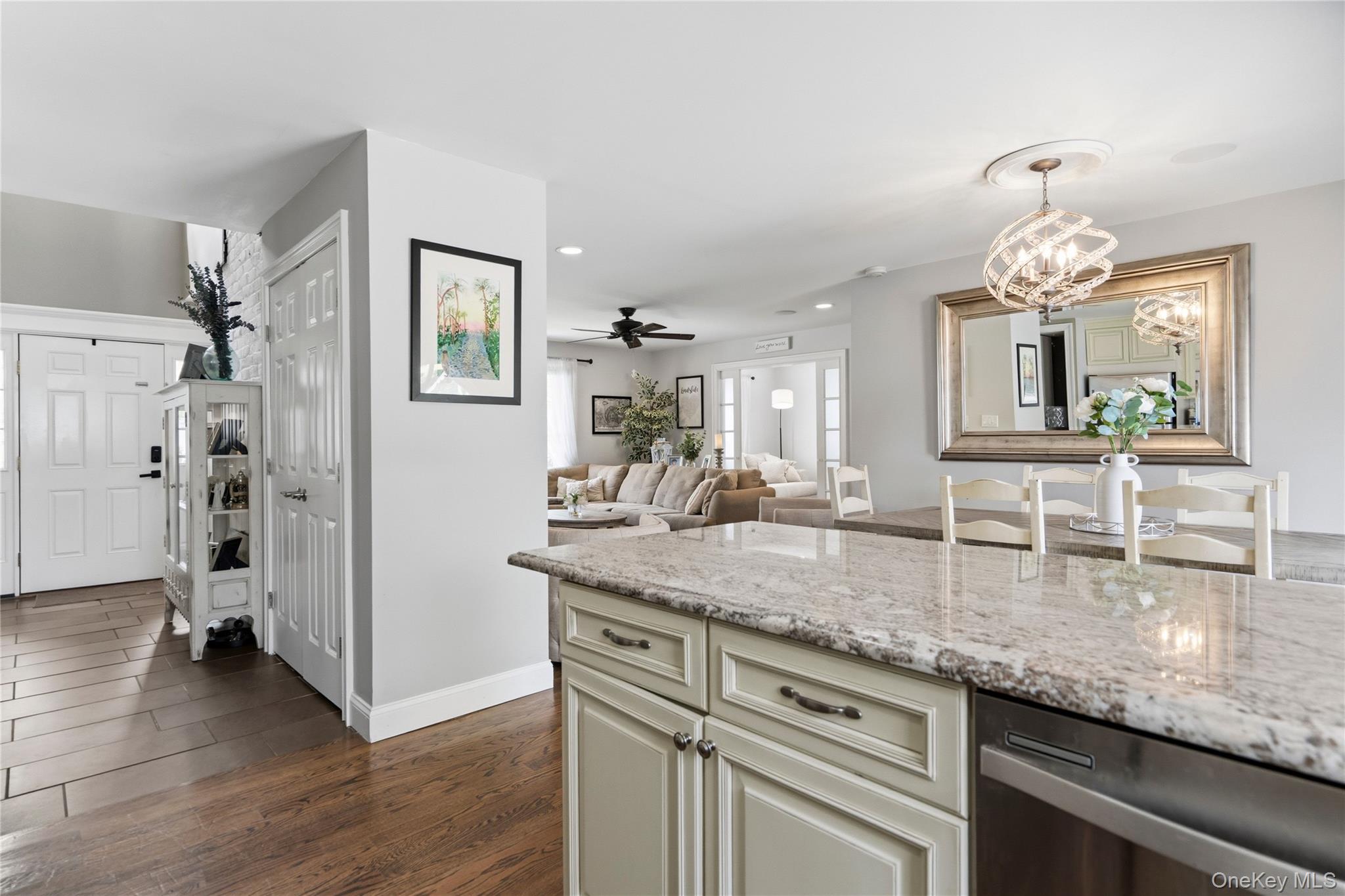 9 Lagoon Boulevard Property Photo 7